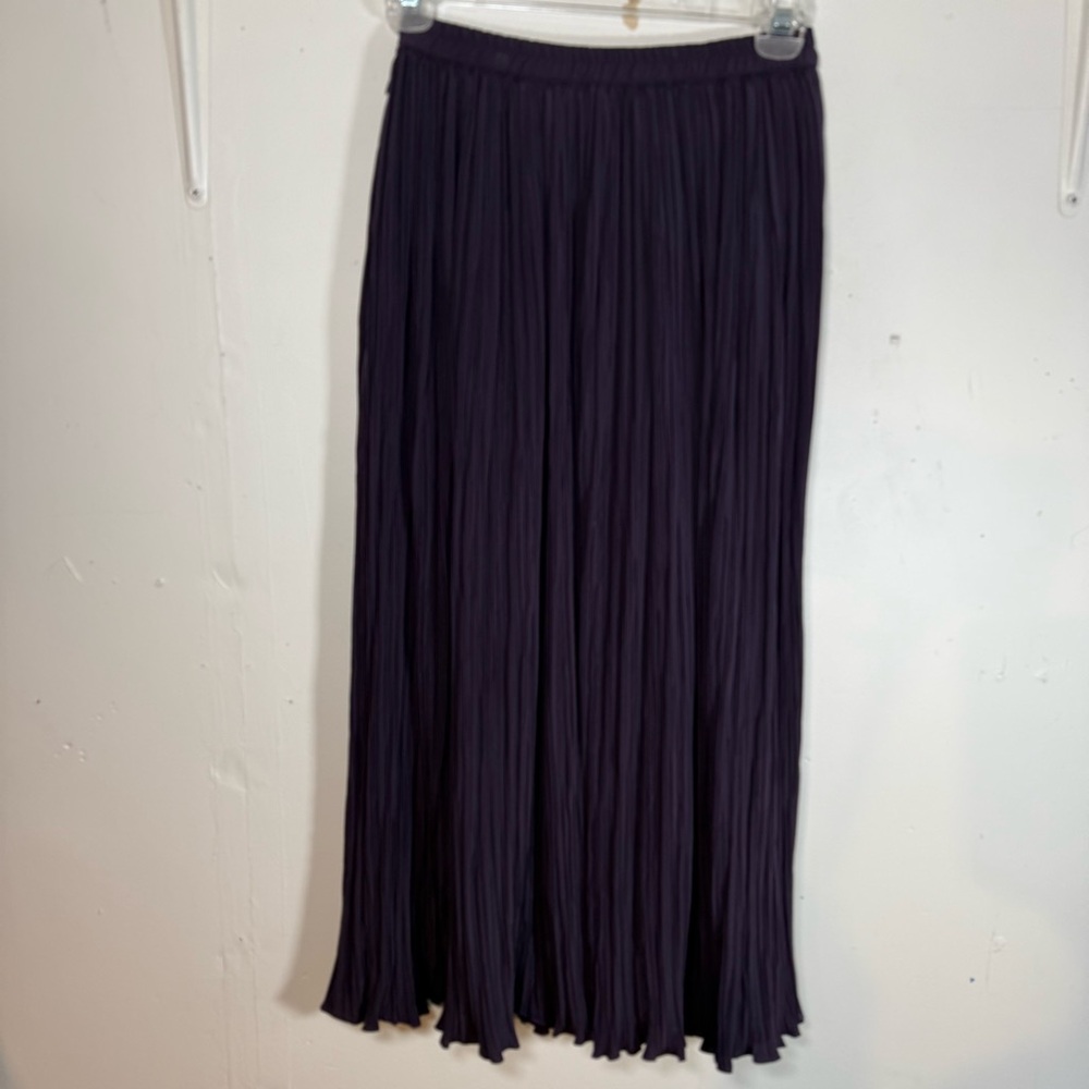 WOMENS MEDIUM HIGH WAISTED‎ MIDI PURPLE SKIRT PLEATED LINED DARK FEMININE PREPPY - Picture 2 of 15